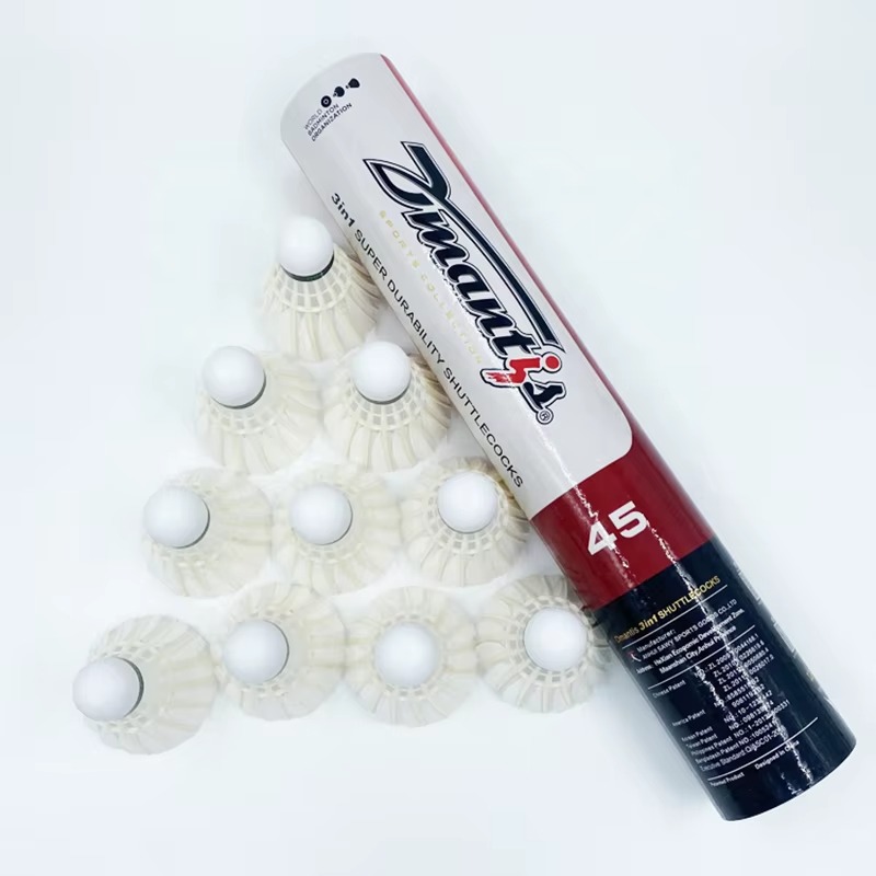 Badminton Vietnam - 安定した飛行性能のプロ仕様グースフェザーバドミントンシャトルコック、ベトナムトレーニング向けOEM供給、売れ筋商品