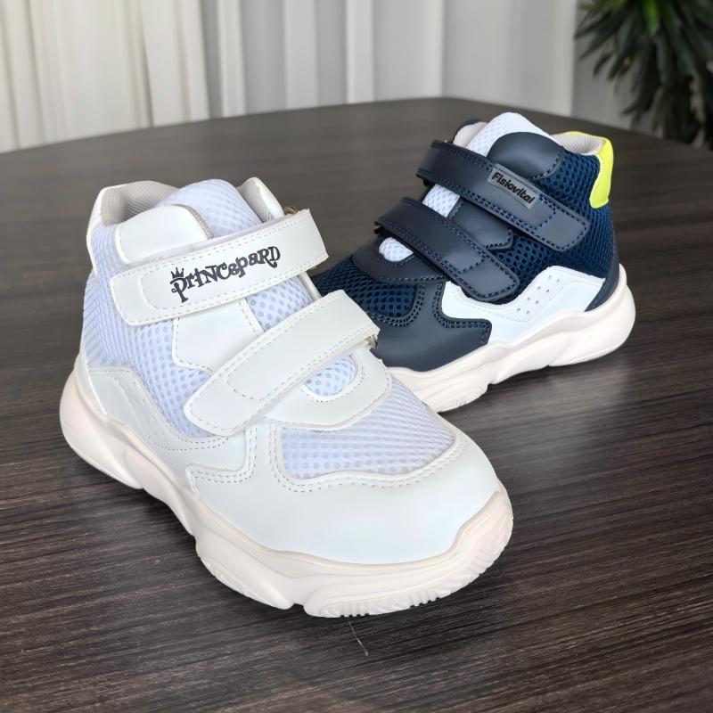 Badminton Junior - 子供用整形外科テニスシューズ（男の子と女の子向け）、足底筋膜炎対応アーチサポートランニングスニーカー（矯正用、学校スポーツ用）