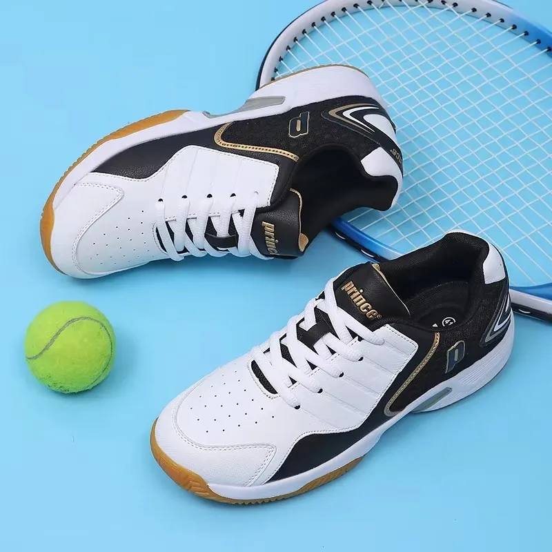 プロの男性女性革バドミントンシューズカップル滑り止めトレーニ - Badminton Player のレビューと価格