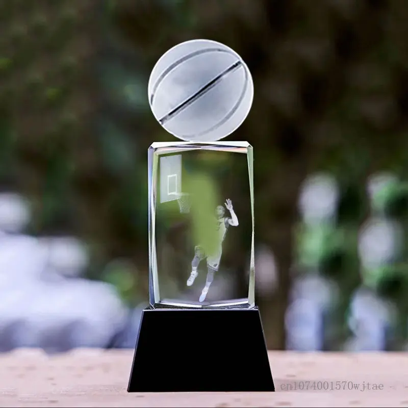 カスタマイズされたクリスタル彫刻トロフィー、スポーツ、バレー - Badminton Europe のレビューと価格